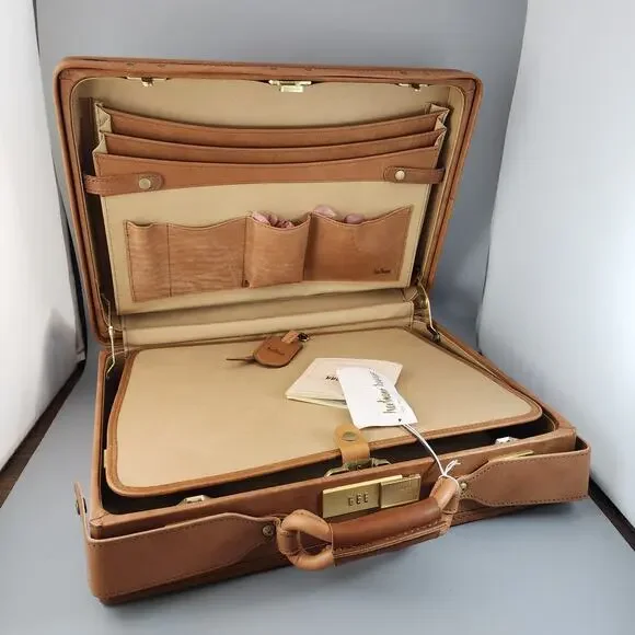 Hartmann Luggage 4700 Belt A9 5 Commute-Tache Attache (3) - New